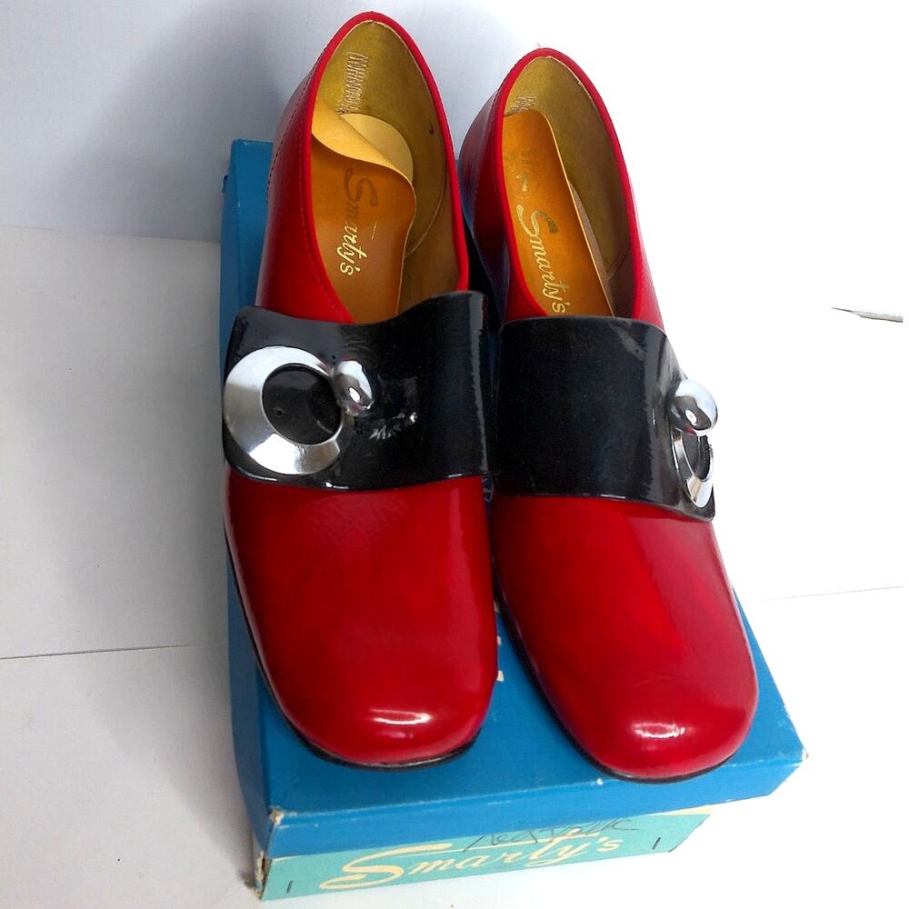 Vintage Smartys Red Black Patent Pumps Shoes Silver Buckle Deco Size 7